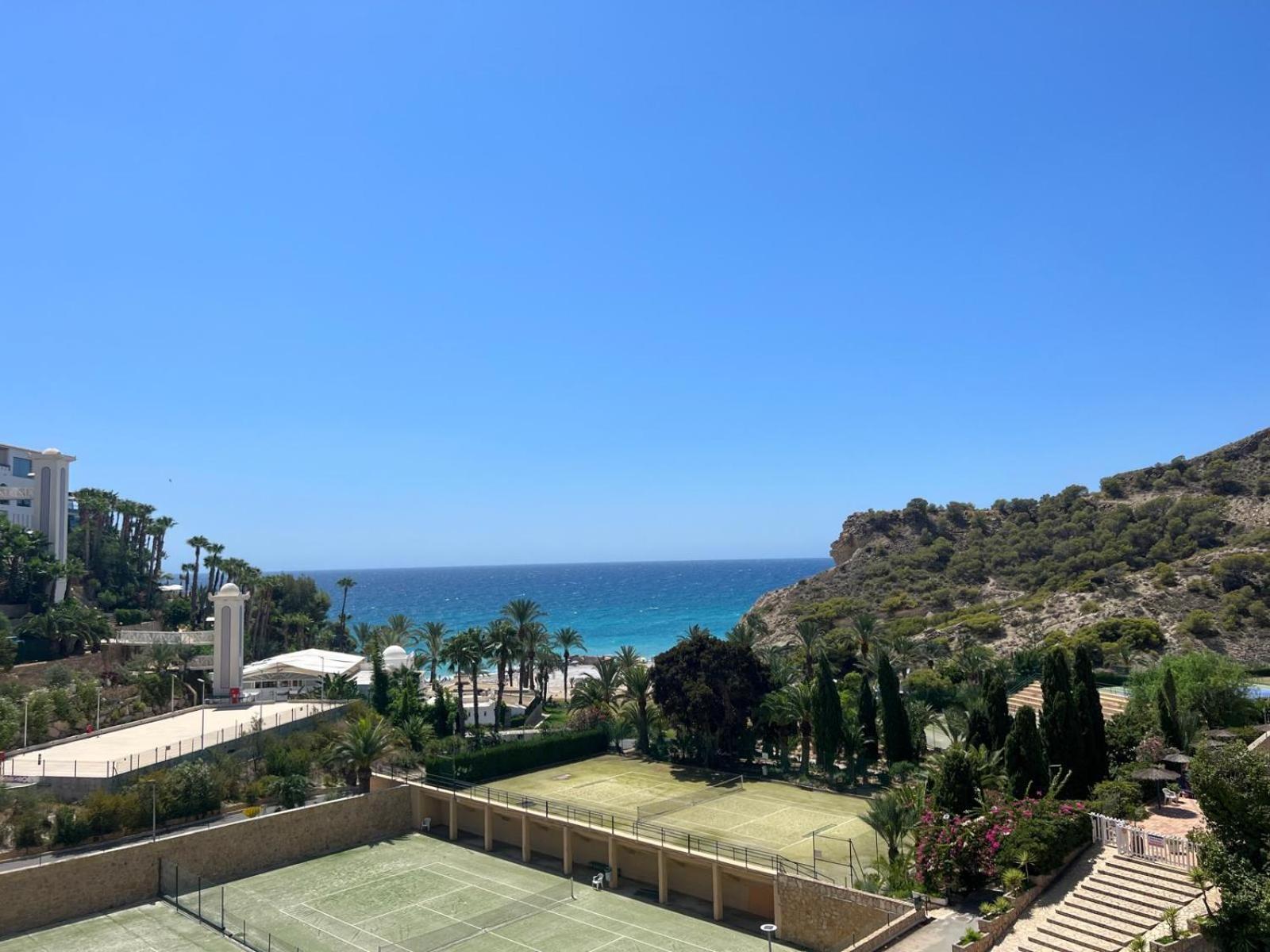 Modern Apartment Sea View With Private Jacuzzi Villajoyosa  Exterior foto